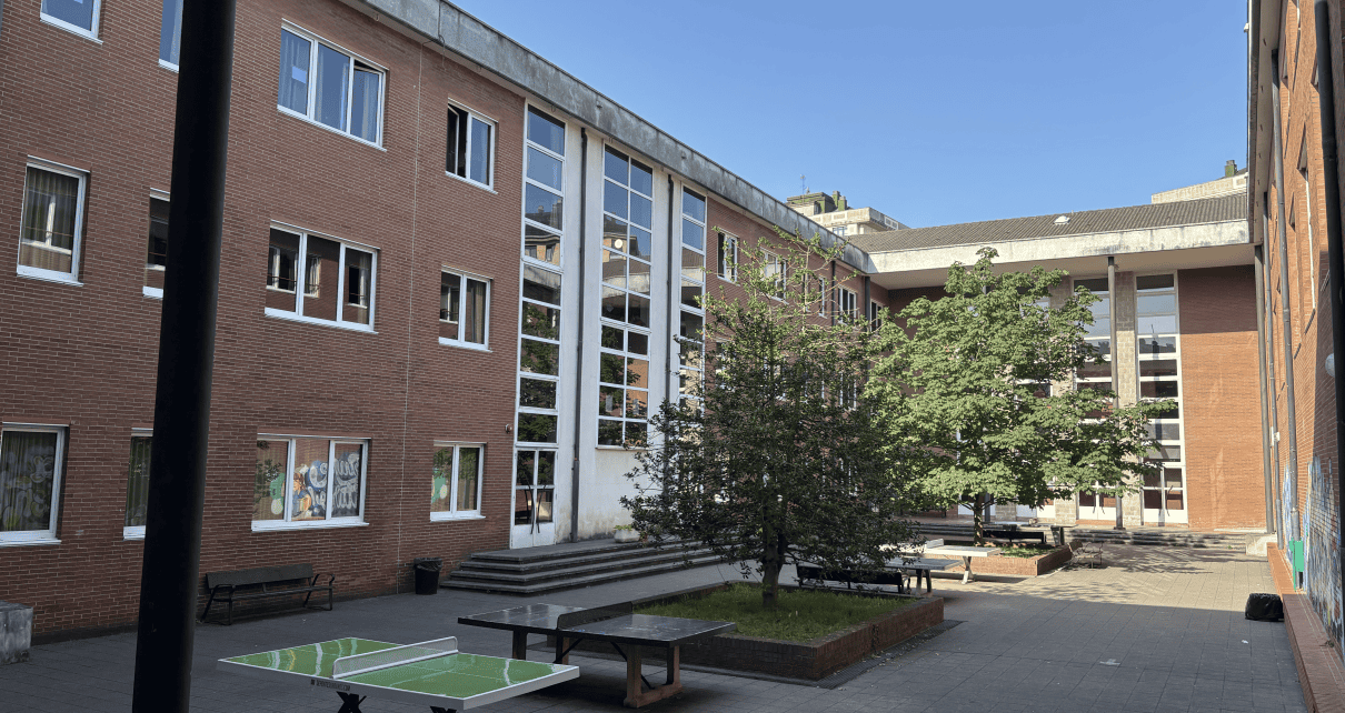 IES La Ería - patio interior